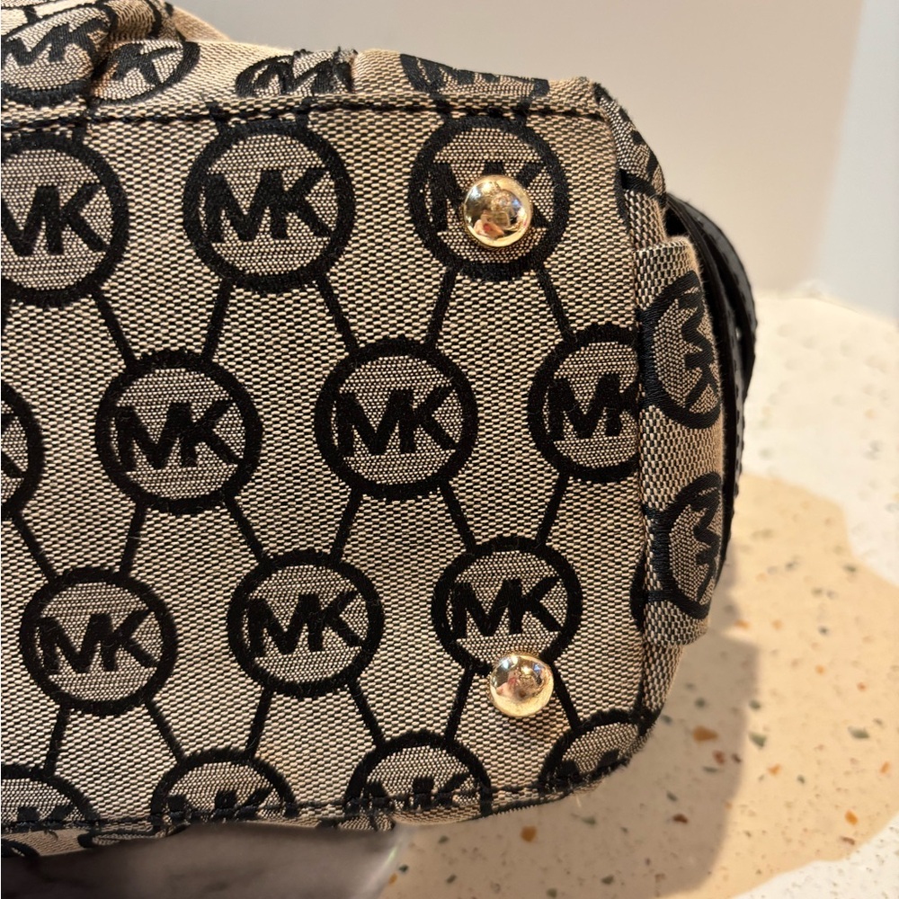 Michael Kors Monogram Satchel‎ Shoulder Handbag - Picture 8 of 15